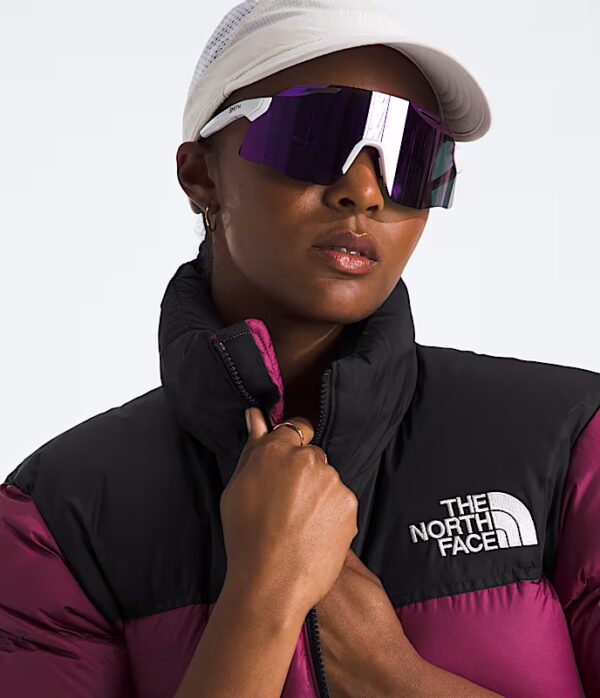 The North Face Women's 1996 RETRO NUPTSE JACKET Cyber Berry-T - Image 9