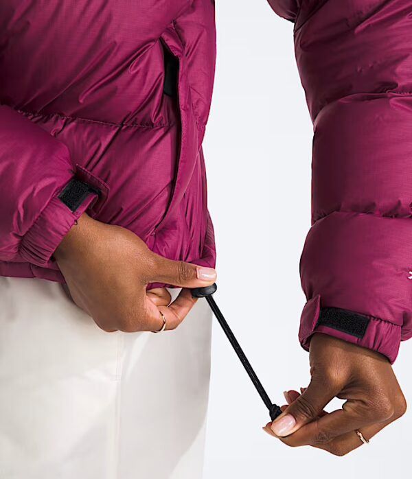 The North Face Women's 1996 RETRO NUPTSE JACKET Cyber Berry-T - Image 3