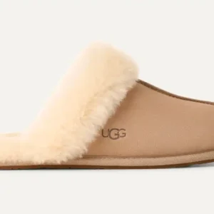 UGG WOMEN SCUFFETTE II SAND