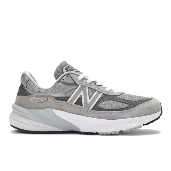 New Balance M990v6
