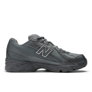 New Balance 740