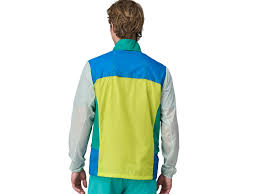 Patagonia Men's Houdini® Stash 1/2 Zip Phosphorus Green - Image 3