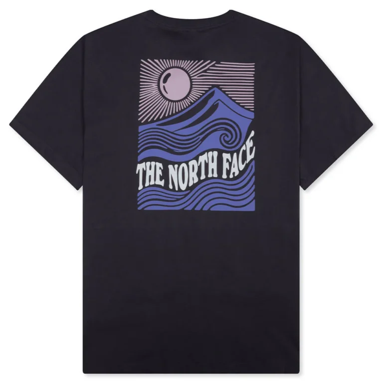 Mountain-Escape-Relaxed-S-S-Tee---Anthracite-Grey-NF0A8GB1RHI1-01-01-26-Feature-JA-7