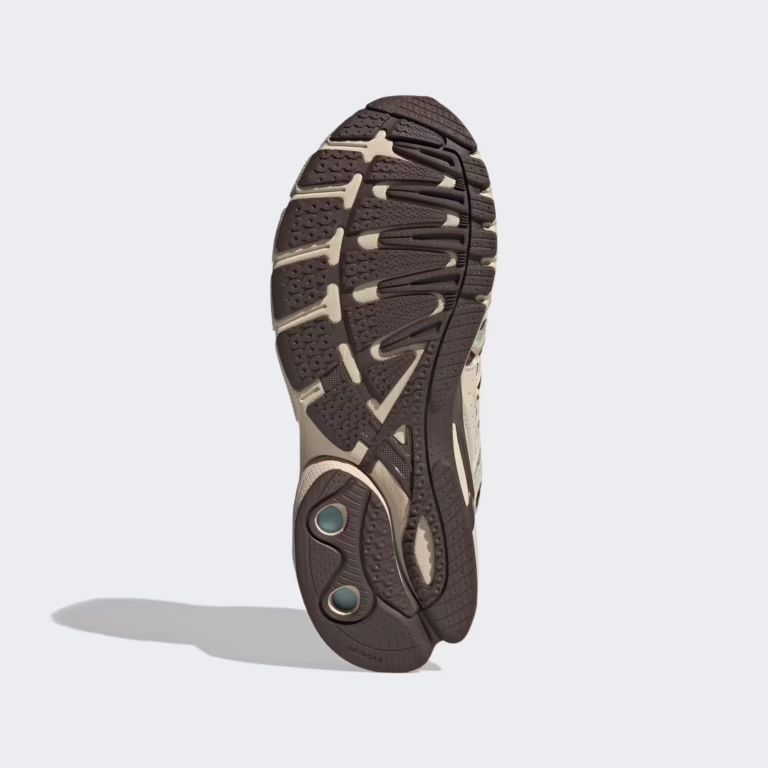 ADISTAR_CONTROL_5_SHOES_Beige_KI4206_03_standard