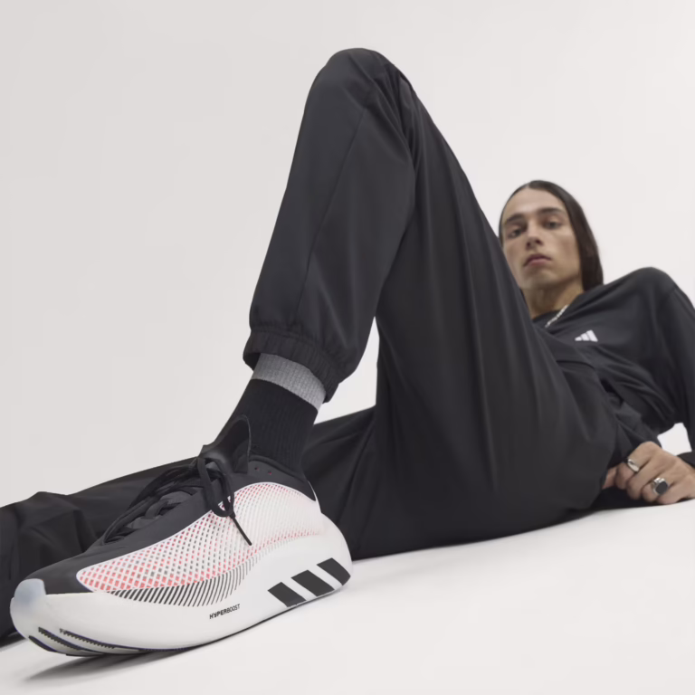 HYPERBOOST_EPHR_SHOES_Black_LA6206_HM3_hover.tiff