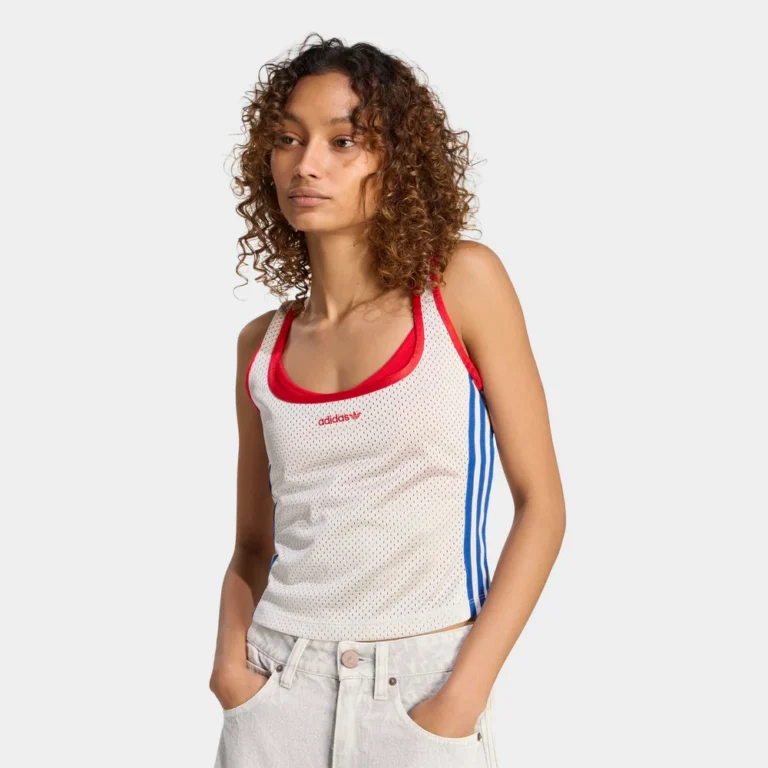KE2356_4_APPAREL_OnModel_DetailView1_grey