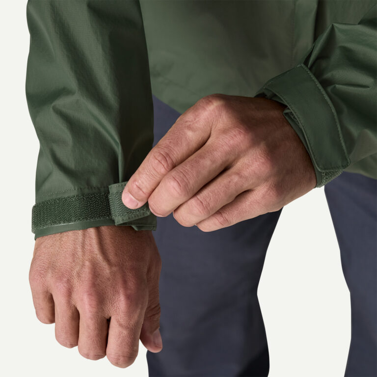 85241_CNGR_ALTLEOCUFF